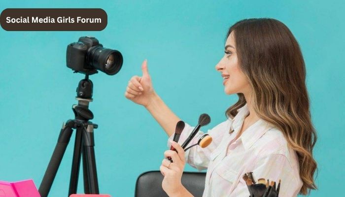 Social Media Girls Forum